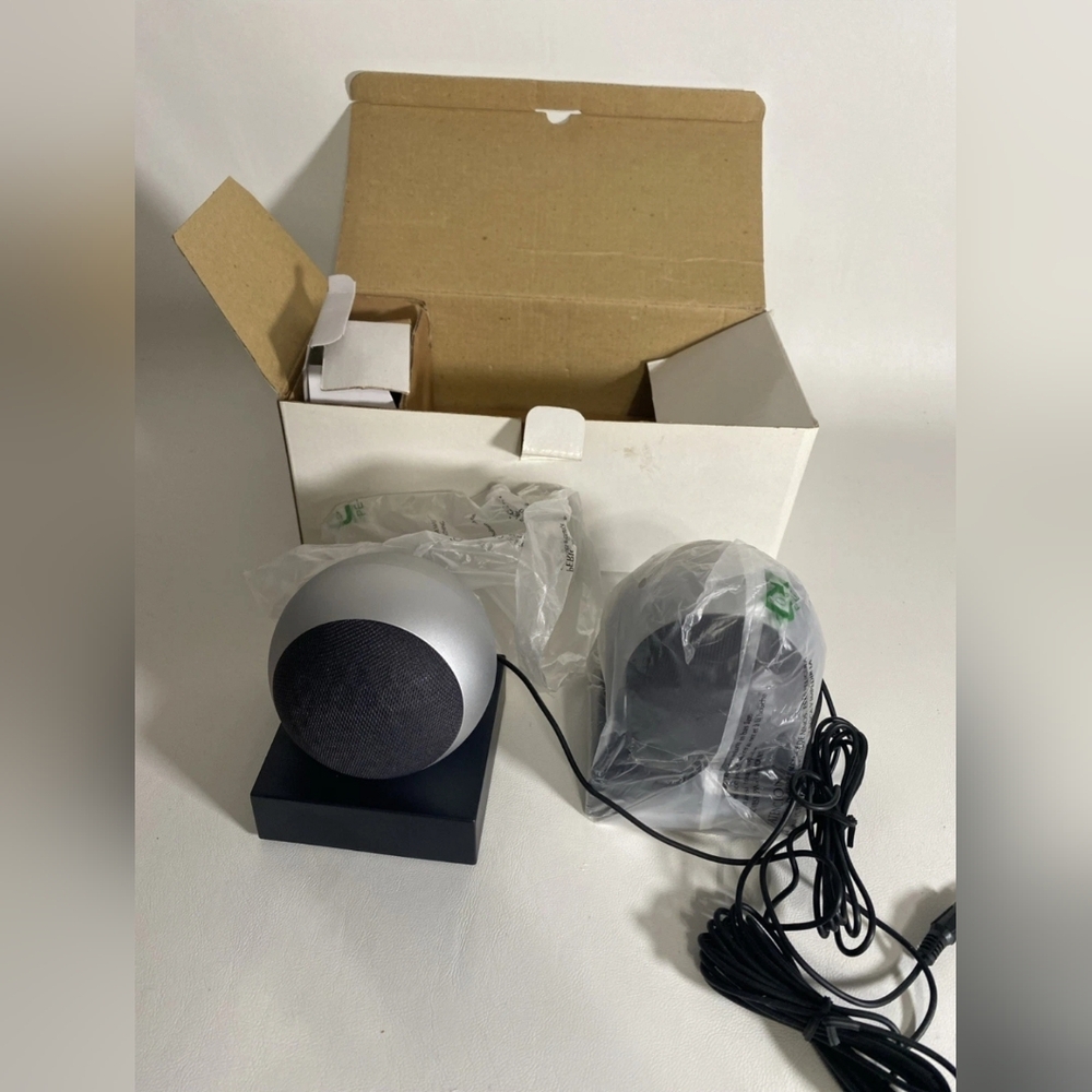 SP-195 2 Speaker System Brand New  music, computer, etc.